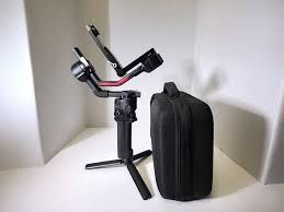 Продавам гимбъл DJI RONIN RS3 Pro