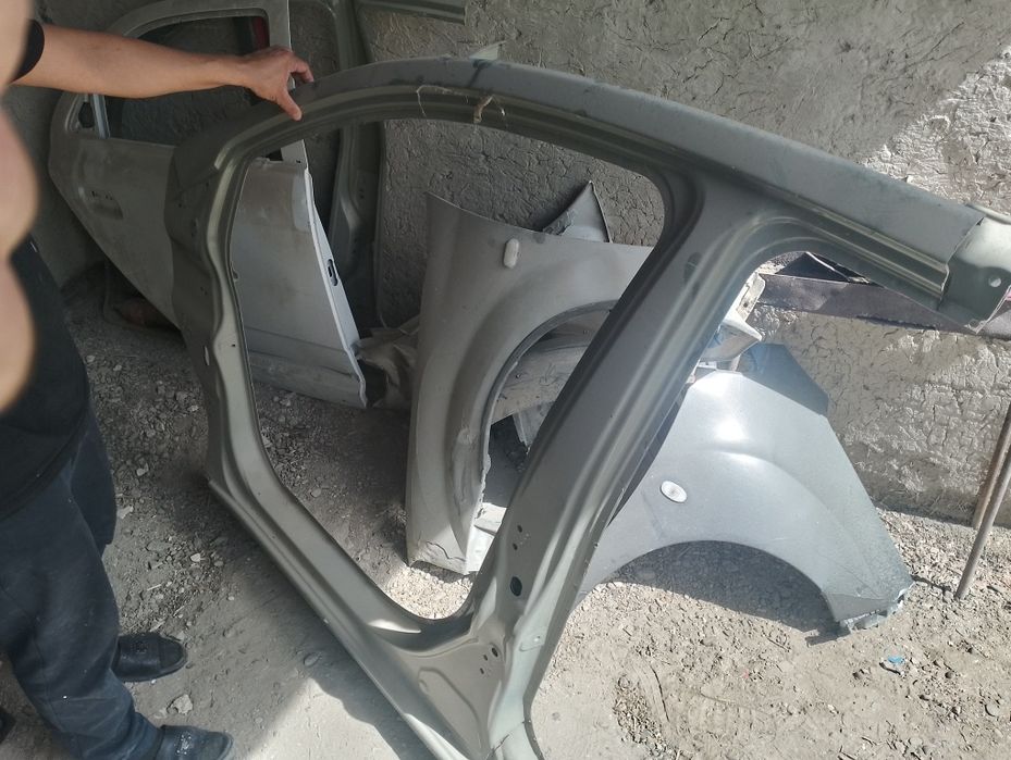 Bachina spark peredniy leviy