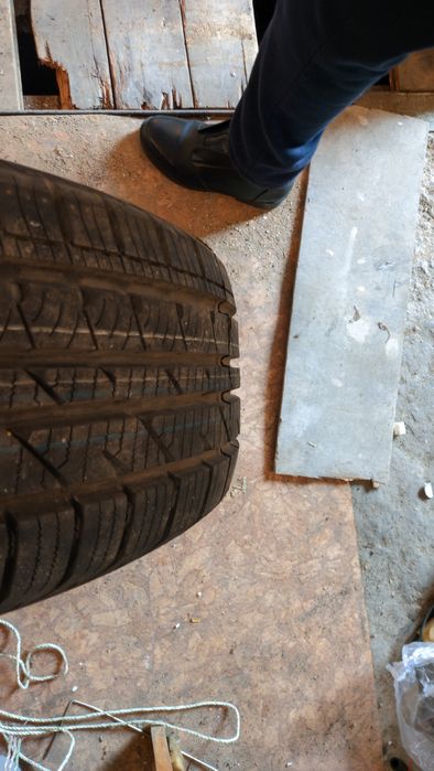 Шину летнюю 255/65/17