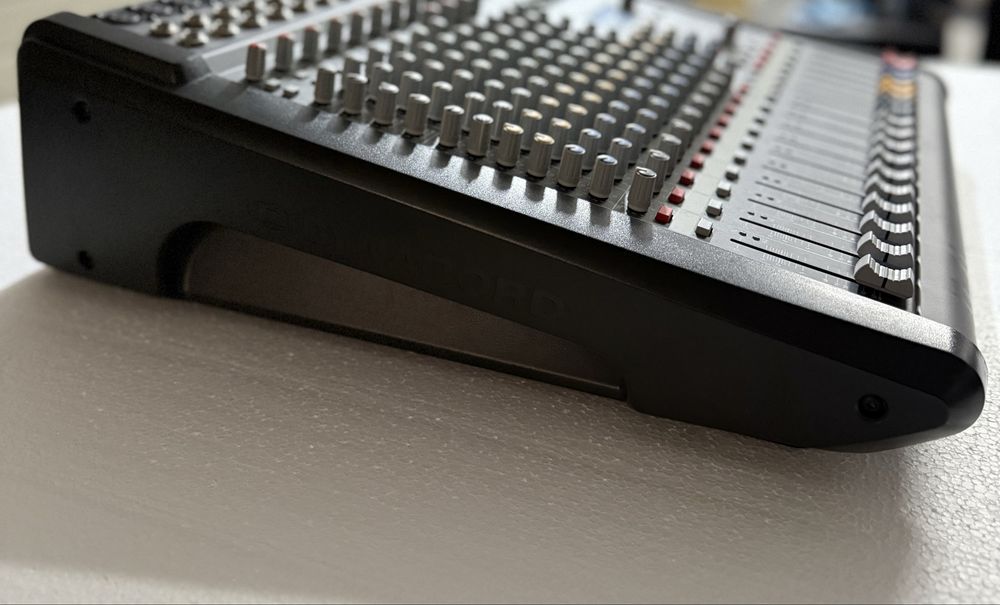 Vand mixer Dynacord Powermate PM1000.3