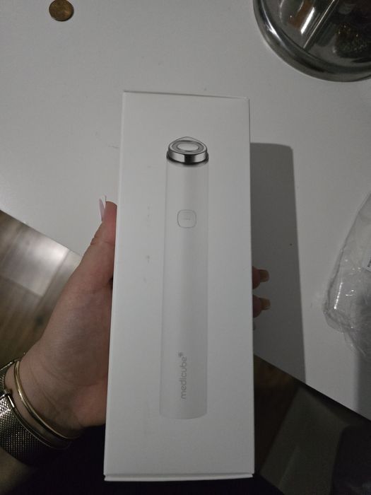 MediCube Age-R Booster Pro Mini White