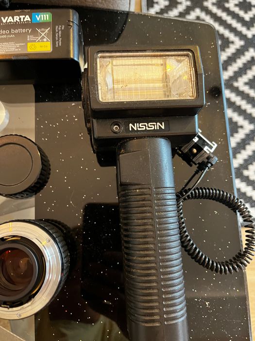 Camera de filmat ,blitz ,obiective