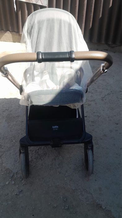 Срочно продам коляску