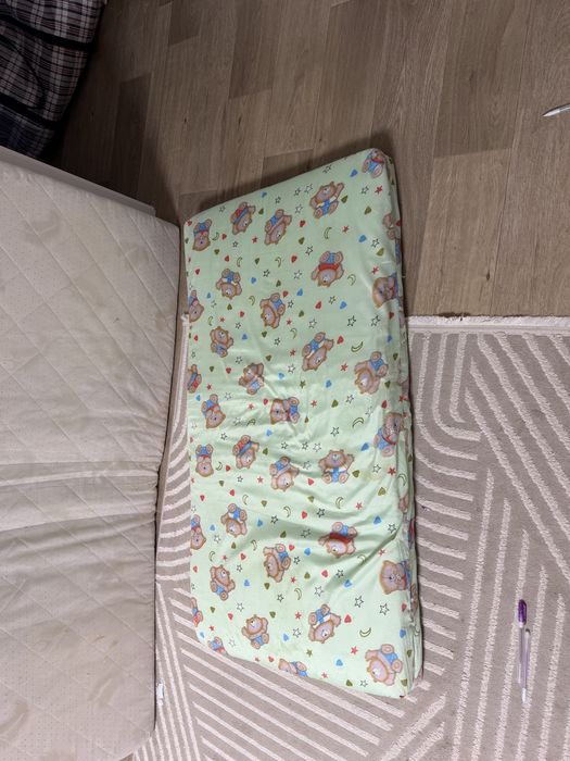 Отдам матрасы детские