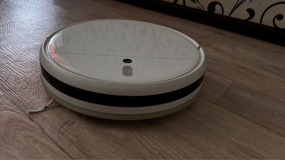 Робот пылесос с удобным диснанционным управлением