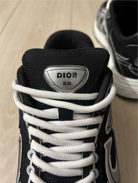 Dior b30 white/black