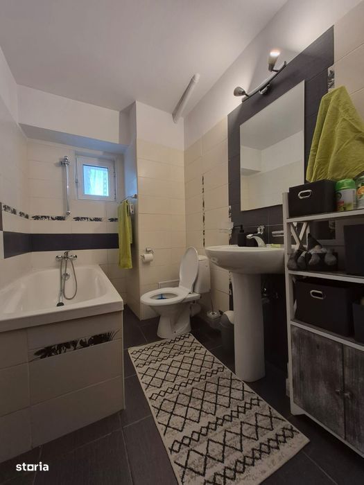 Apartament 4 camere decomandat – Nicolina | 90 mp | Parcare | Renovat