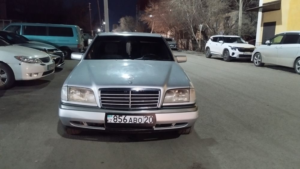 Продаю Мерседес w202