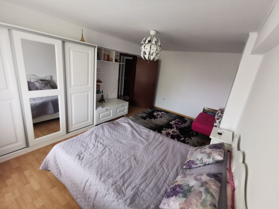 Ofer spre închiriere garsoniera în cartier Sagricom