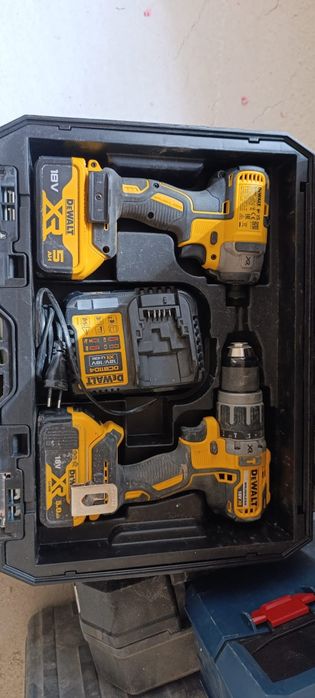 Set filetantă cu percuție și mașină de înșurubat cu impact Dewalt