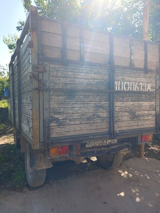 Uaz 1980yili narhi 2000$