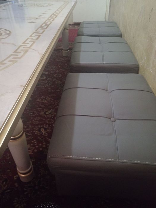 Divan, 1 stol, 3 sidenye