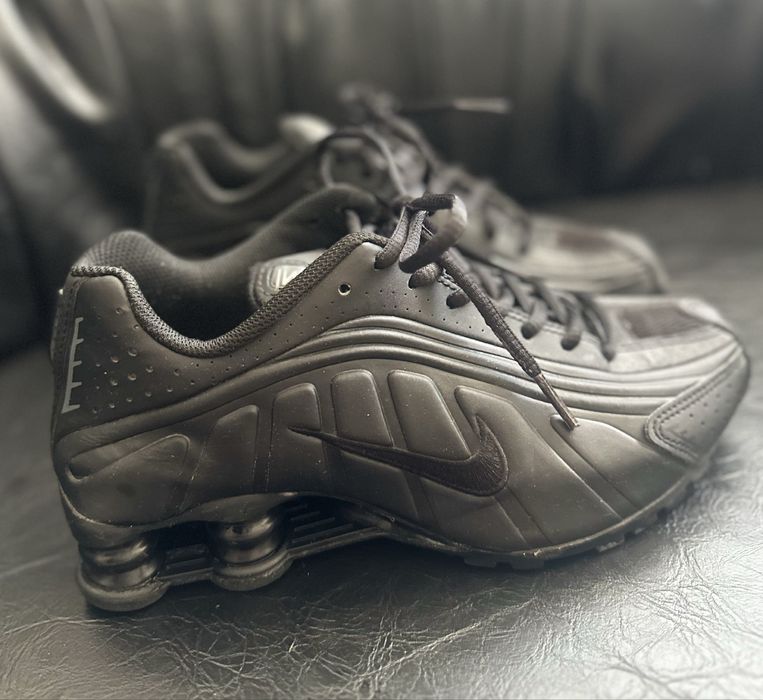 Nike Shox R4 unisex