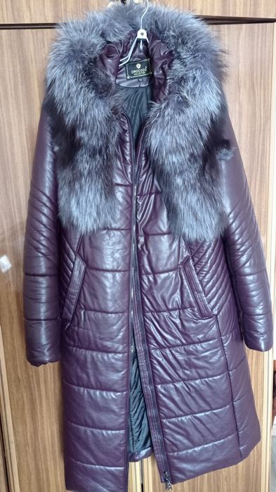 Продам пальто зимнее с башлыком,экокожа