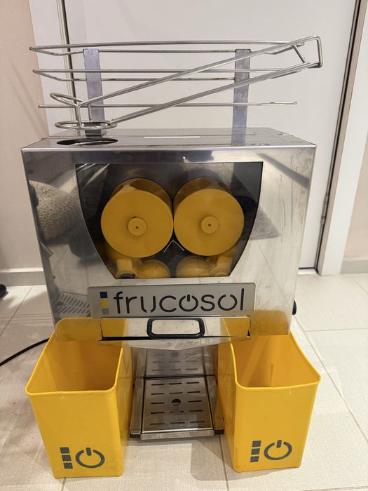 Професионална фреш машина Frucosol