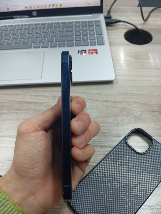 Продается Iphone 13 128 gb, идеальное состояние