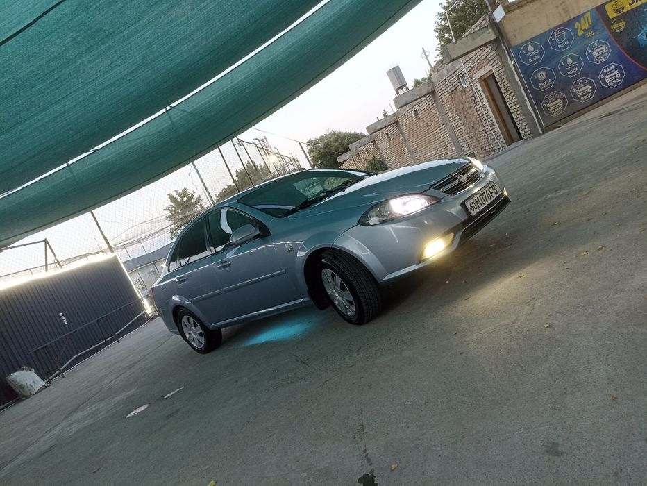 Lasetti 1.8 sotiladi yoki barter kobaltga