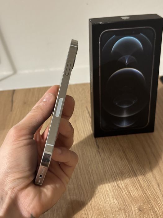 Айфон 11 про в отличном состоянии