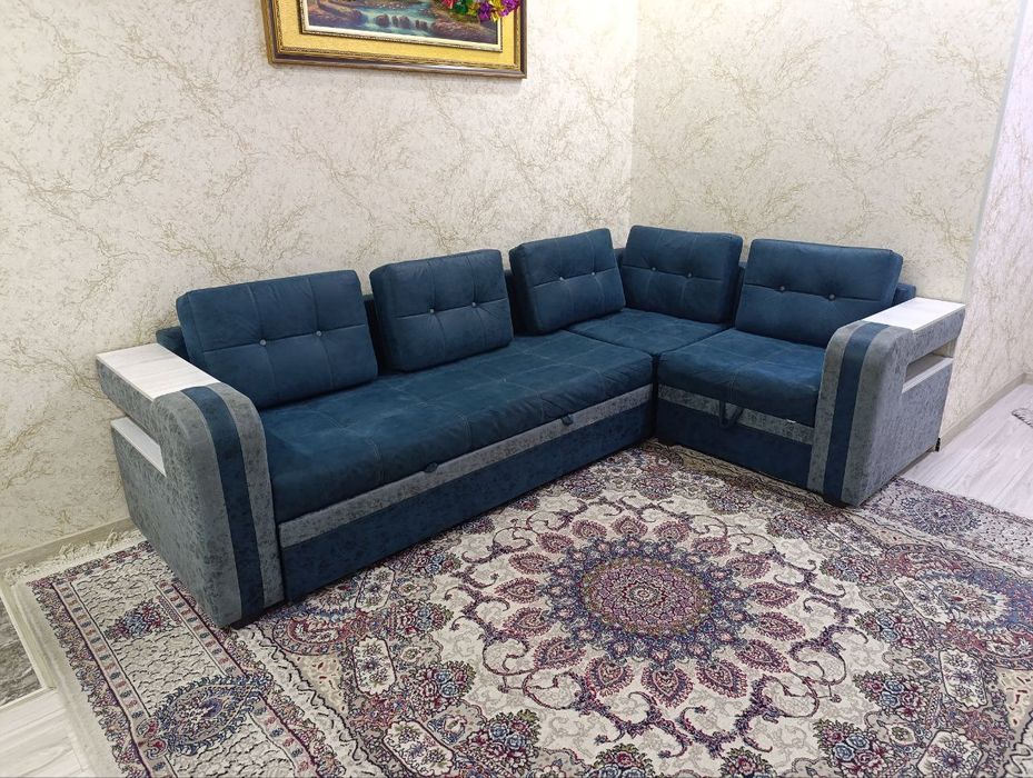 Продаётся диван-уголок