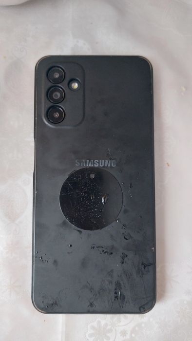 Телефон Samsung. Huawei. Музыкальный центр