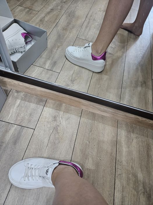 WOJAS дамски кецове