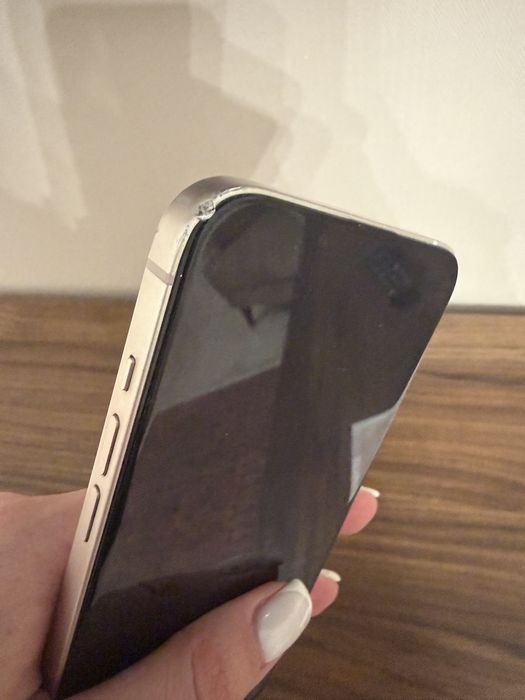 Продам İphone 13