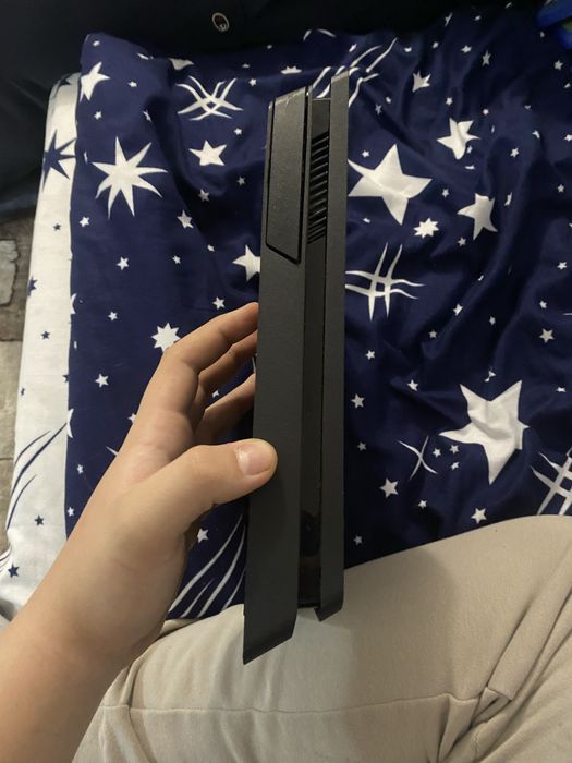 Ps4 slim  intro stare buna