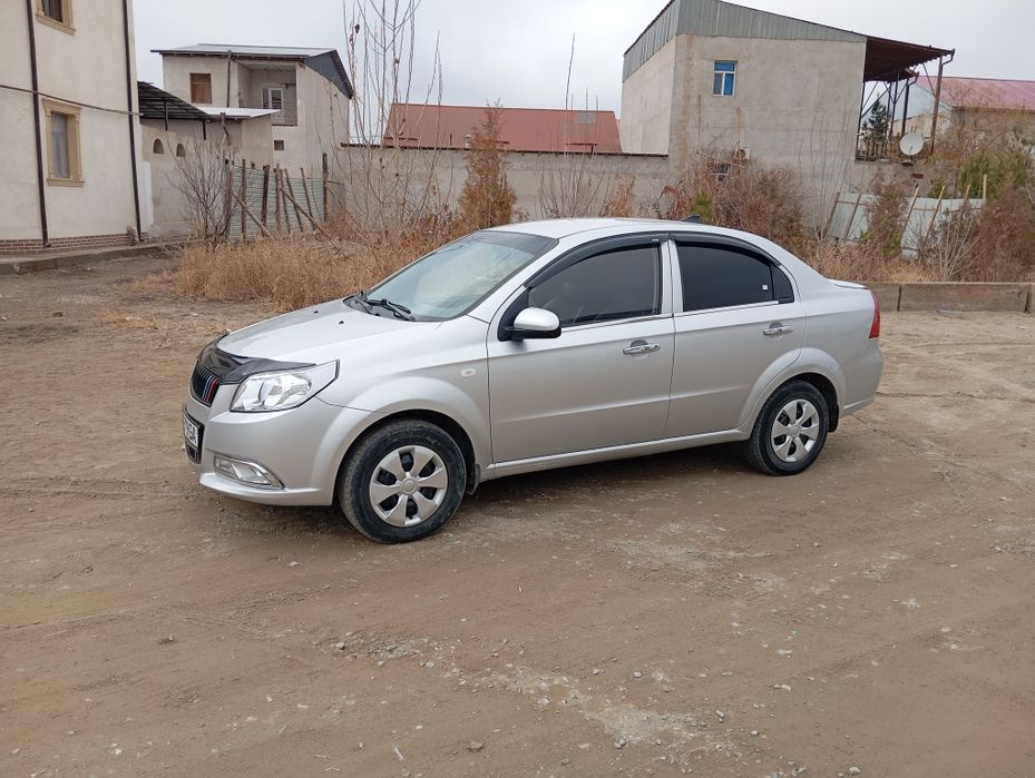 Nexia 3 метан сотилади