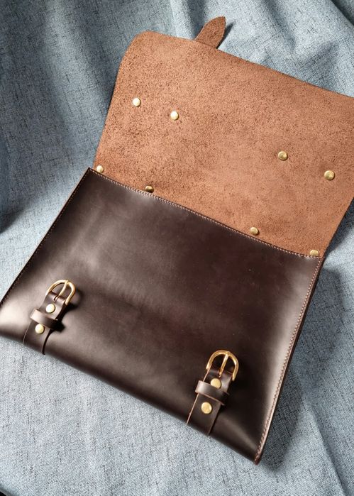 Servietă / Geantă handmade din piele naturală