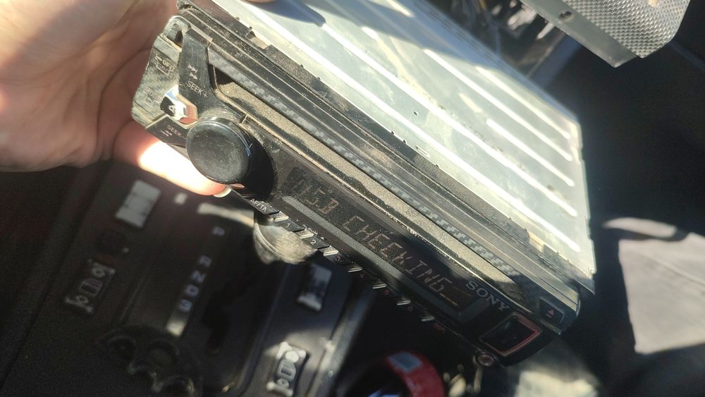 продам сони оригинал срочно