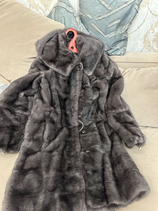 Продаю норковую шубу