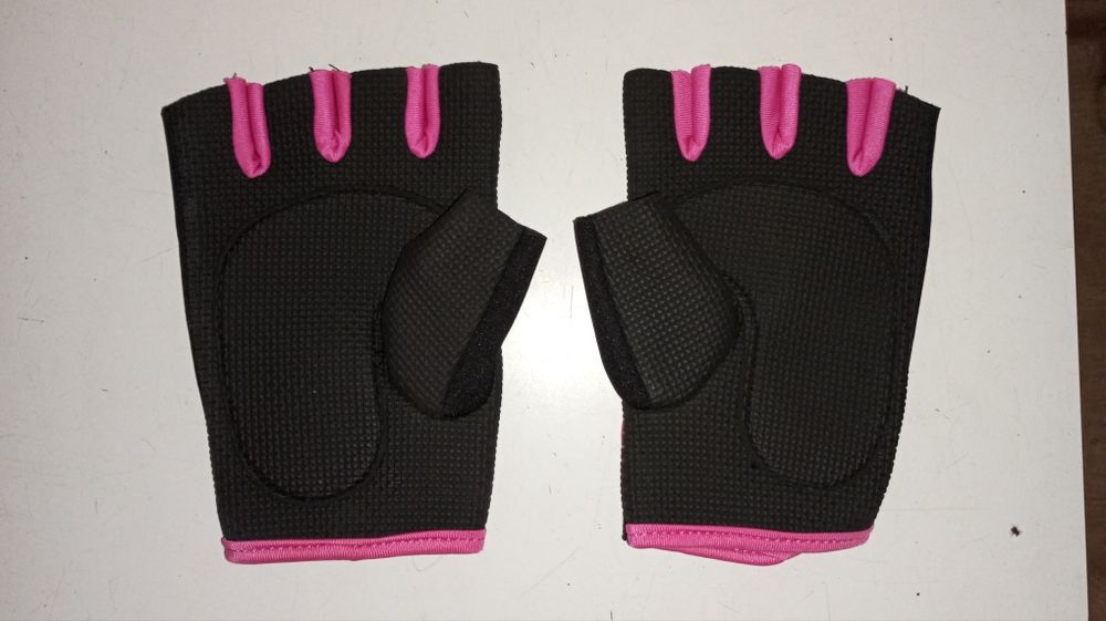 Colanți Cycling și Mănuș  Cycling și  Bande pentru păr.