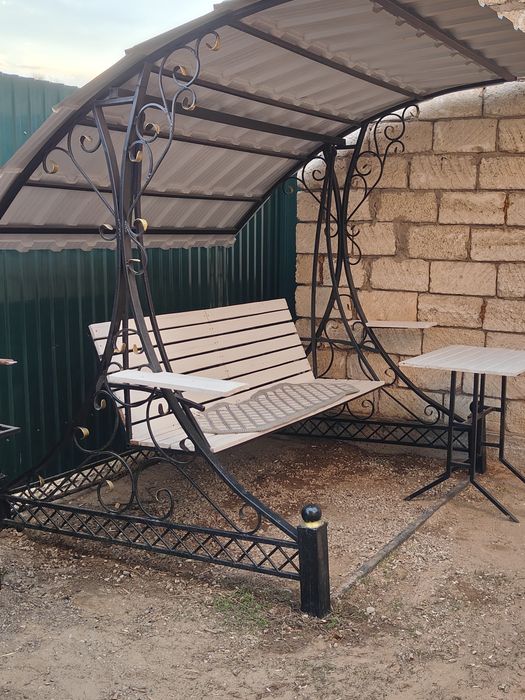 Качеля +столик в подарок