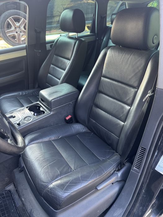 Volkswagen Touareg 3.0 TDI - cutie automata - an fab. 2007