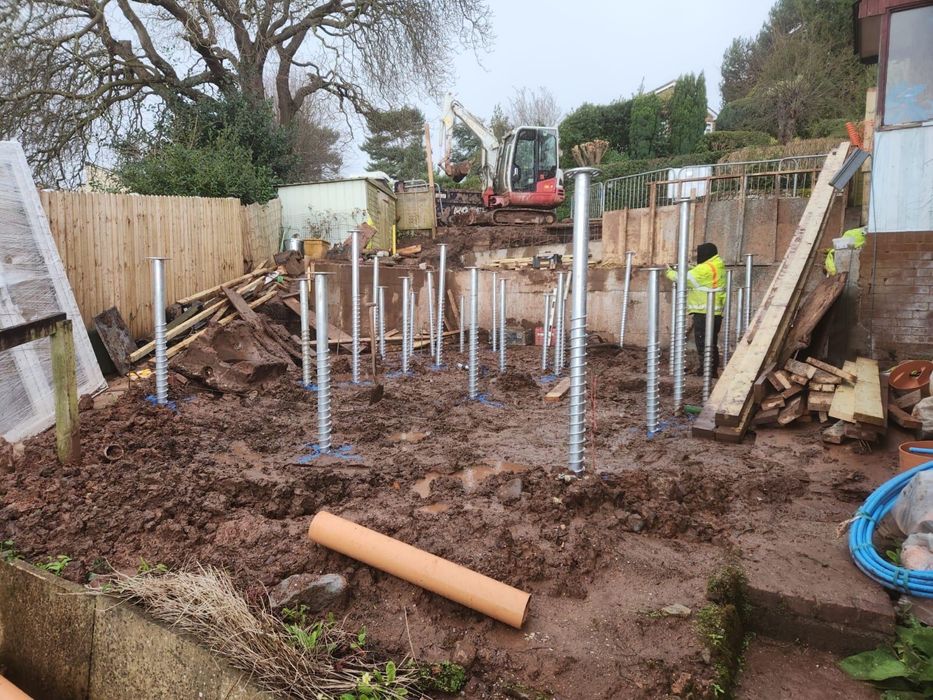 Fundație cabană(lemn,Aframe,modulară,sip,container)piloni metalici