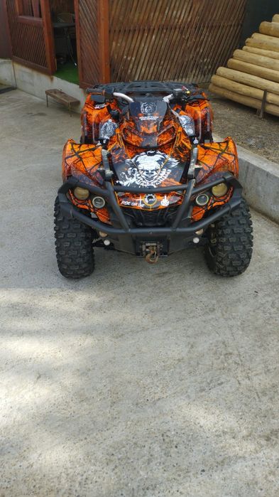 Vând atv can-am 650