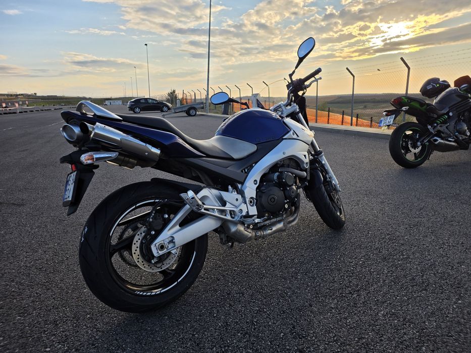 Suzuki GSR600 Yoshimura