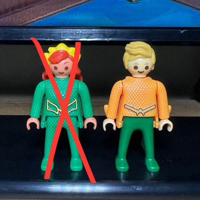Киндер DC playmobil