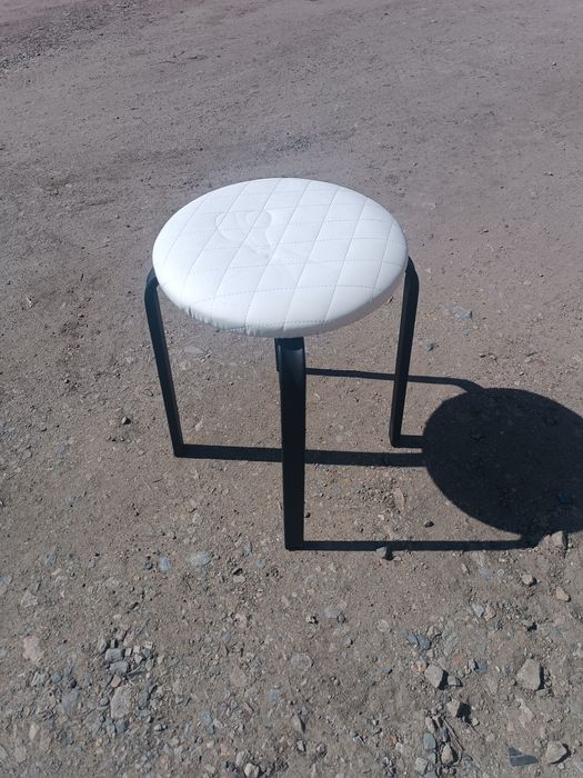 Распродаю стулья