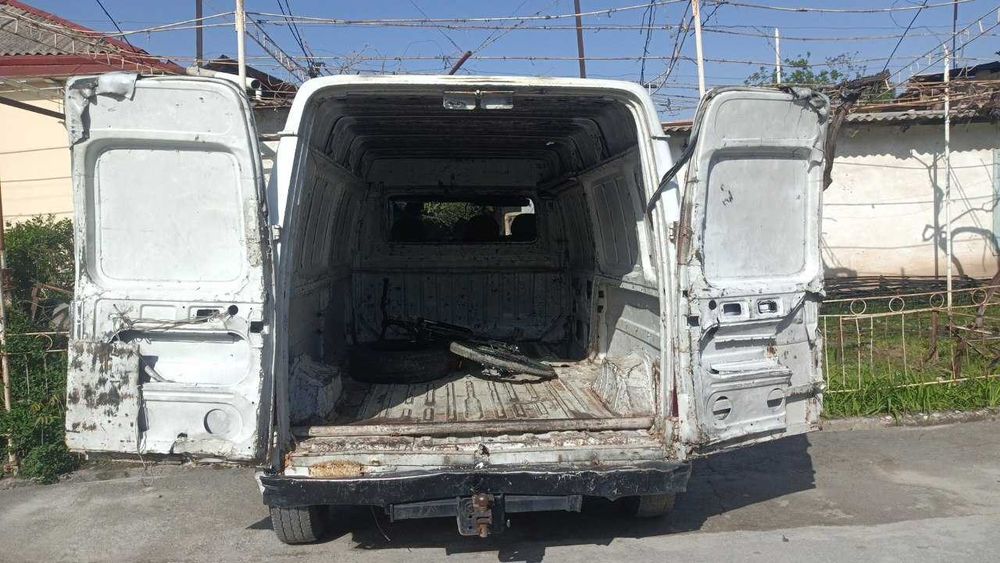 sotiladi FORD TRANSIT 1992-yil