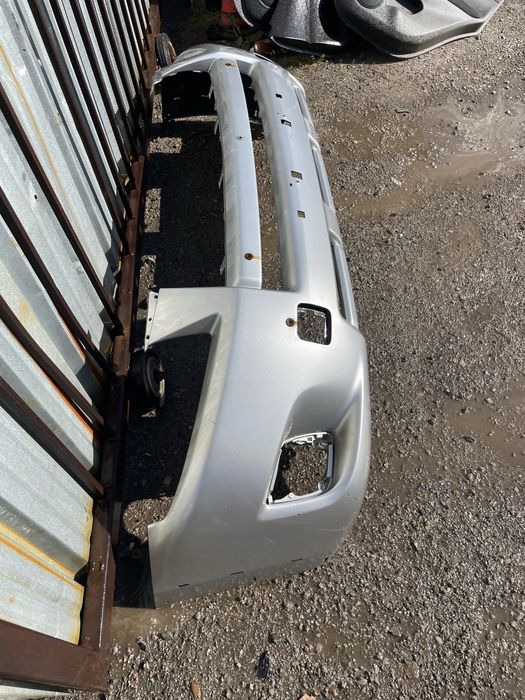 Предна броня за Toyota Rav 4 2008год.