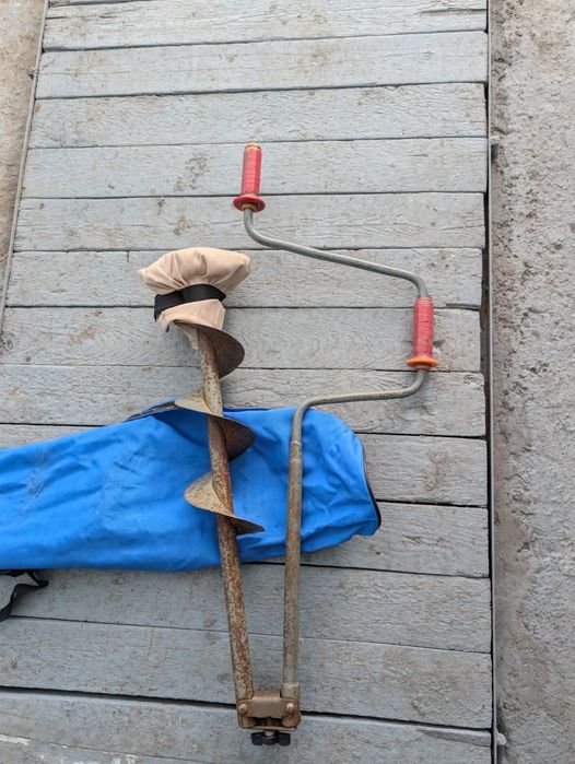 Продам ледобур , диаметр 110, Ленинградский