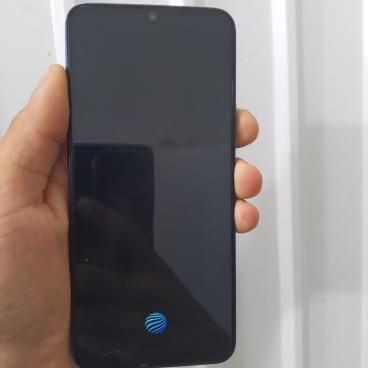 Vivo 23 e hamilyon rang obmen