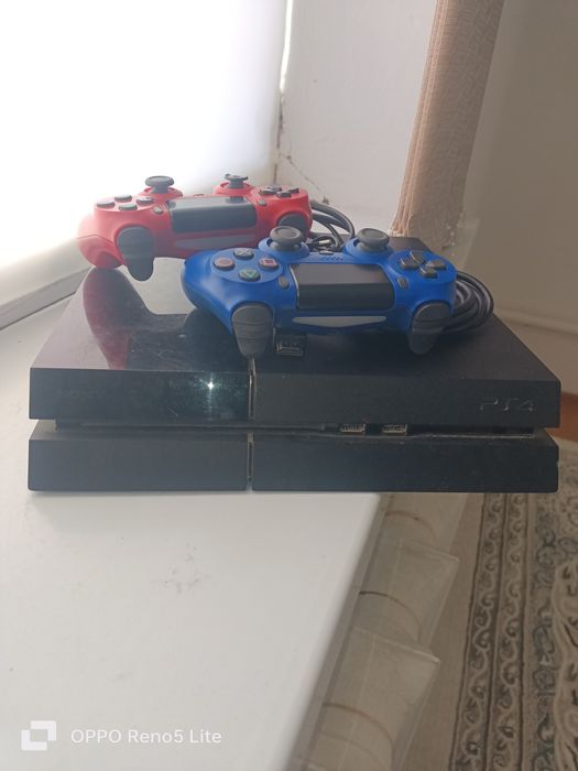 Sony PlayStation 4