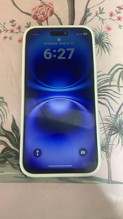 Срочно продам телефон