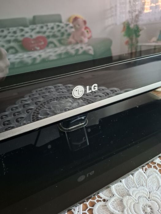Televizor LG diagonala 120