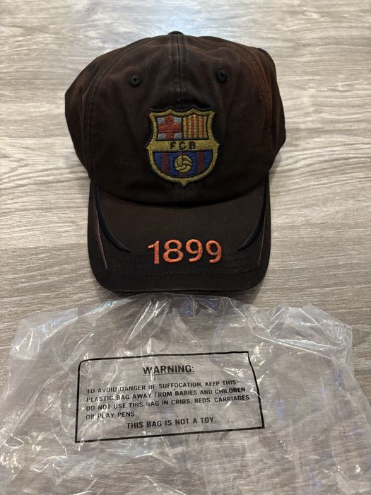 Șapcă Travis Scott x FC Barcelona 1899 – Ediție Limitată (Cactus Jack)