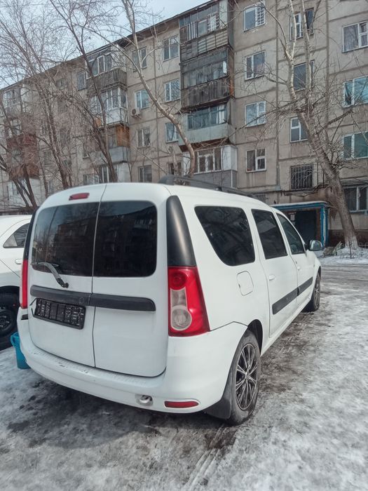 Лада Ларгус с газом 7 местная
