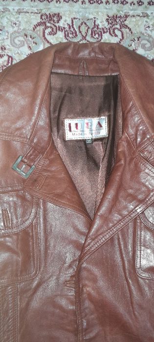 Продам кожаную куртку размер М