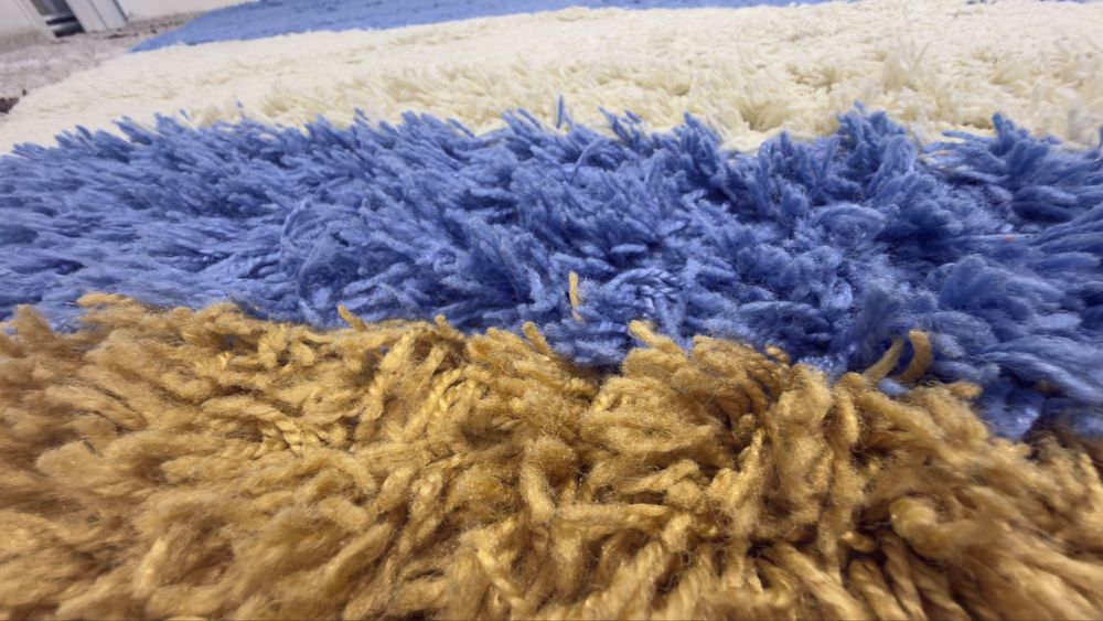 Продам ковёр 2*3